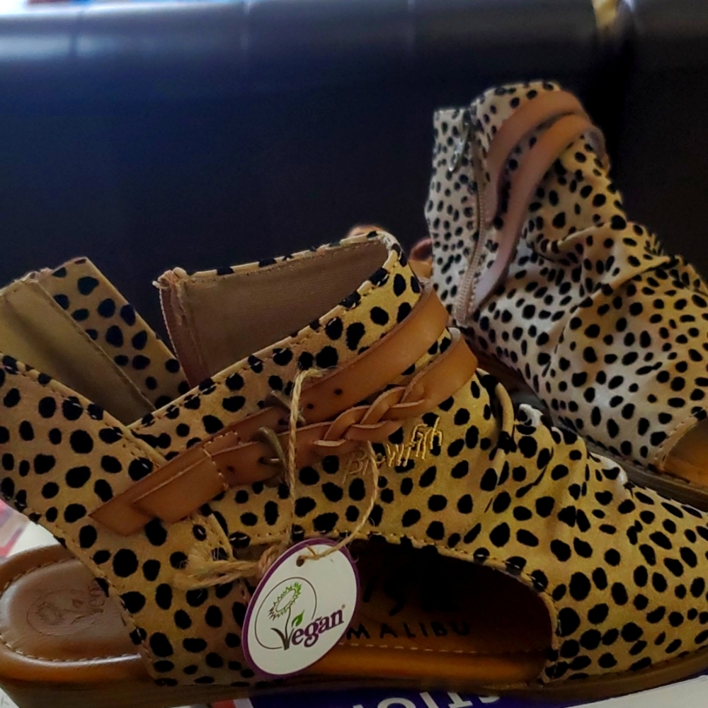 Blowfish Vegan Sandals, 9.5